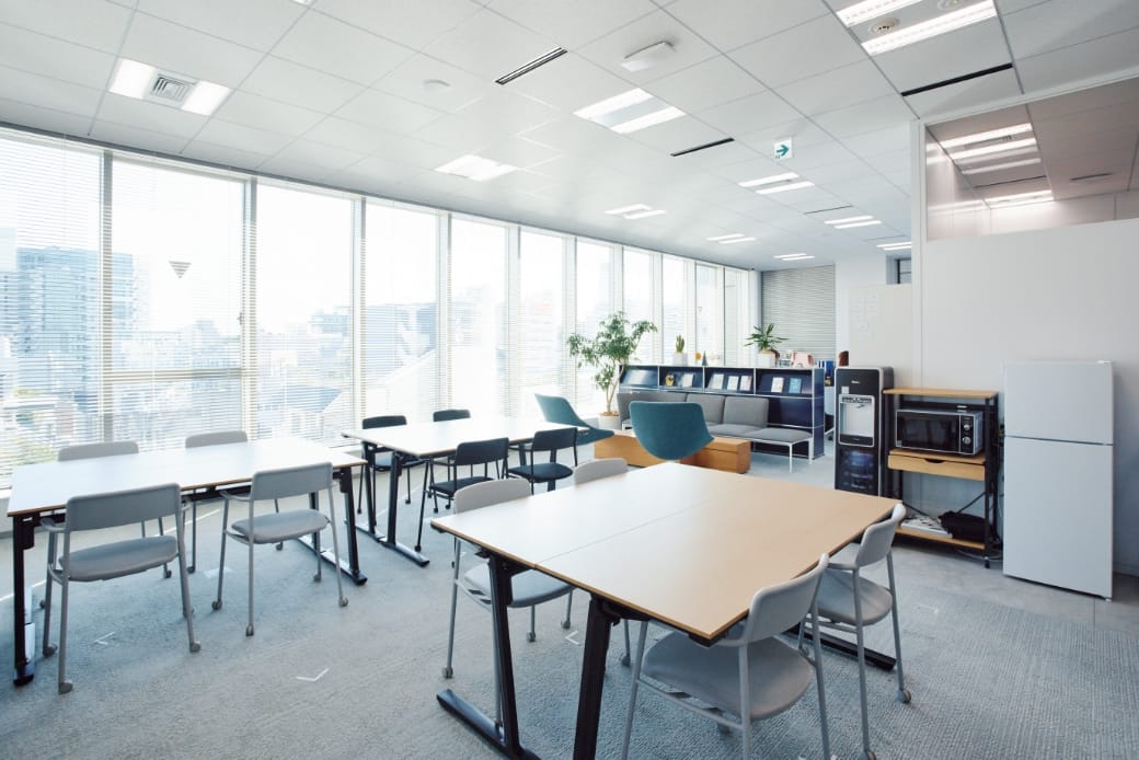 休職者情報の共有とコミュニケーション イメージ画像